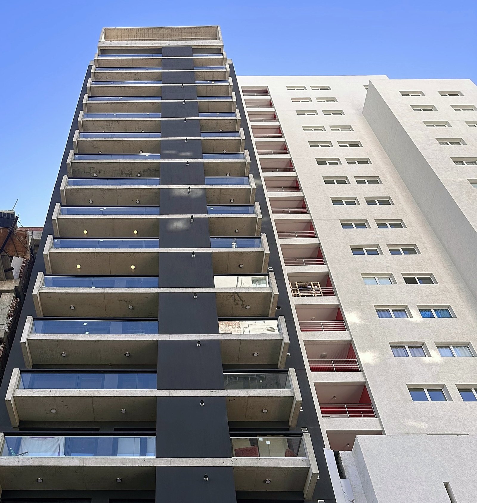 Dommo, edificio en Neuquén: fotografía de obra